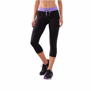 Lululemon Beach Runner‎ Crop Black / Power Purple